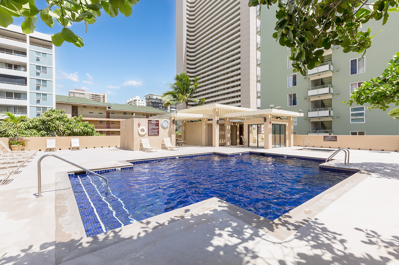 Aloha Towers