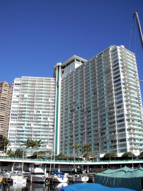 Ilikai-Exterior Exterior of llikai