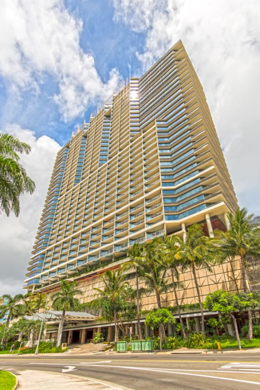 TP-Exterior-of-Bulding-18-05 Exterior of Ka Lai Waikiki Beach