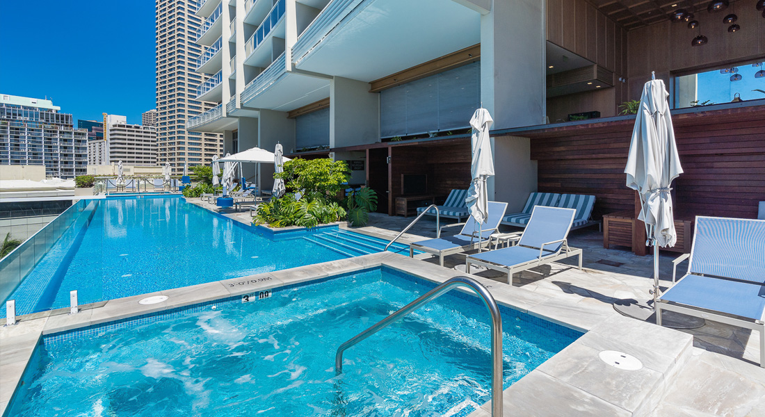 ritz_carlton_residences_waikiki_beach
