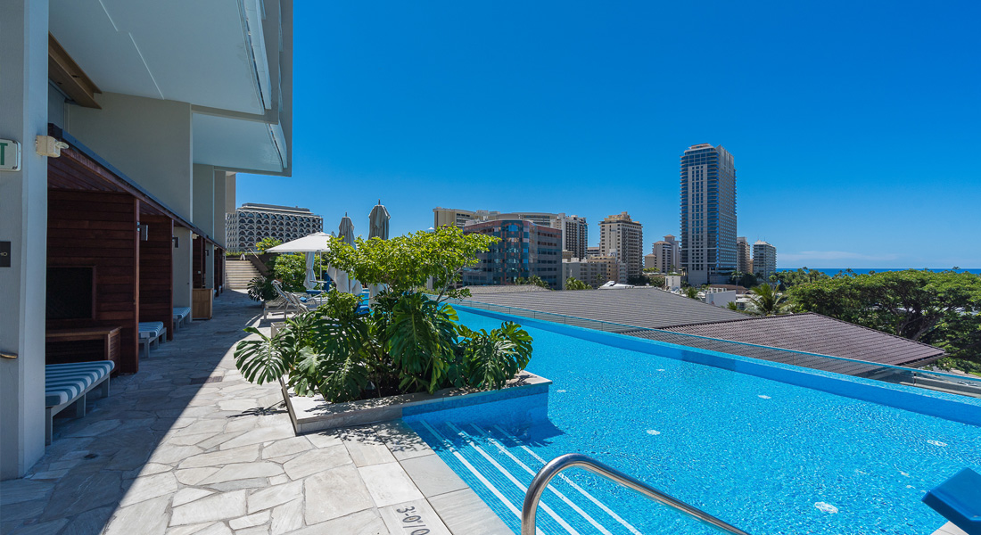 ritz_carlton_residences_waikiki_beach